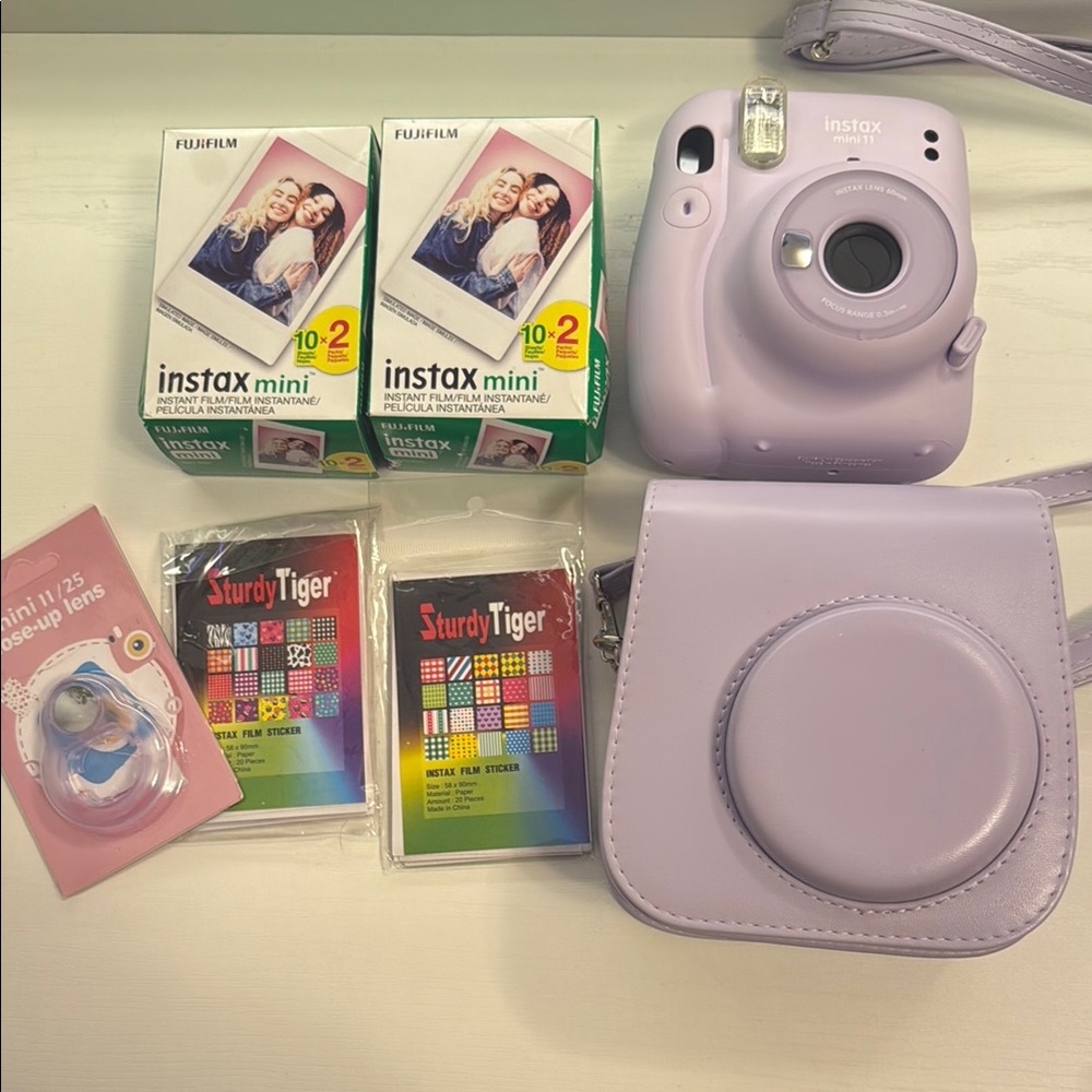 Fujifilm Instax Mini 11 Lilac Instant Camera Set